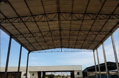 Cobertura industrial metálica